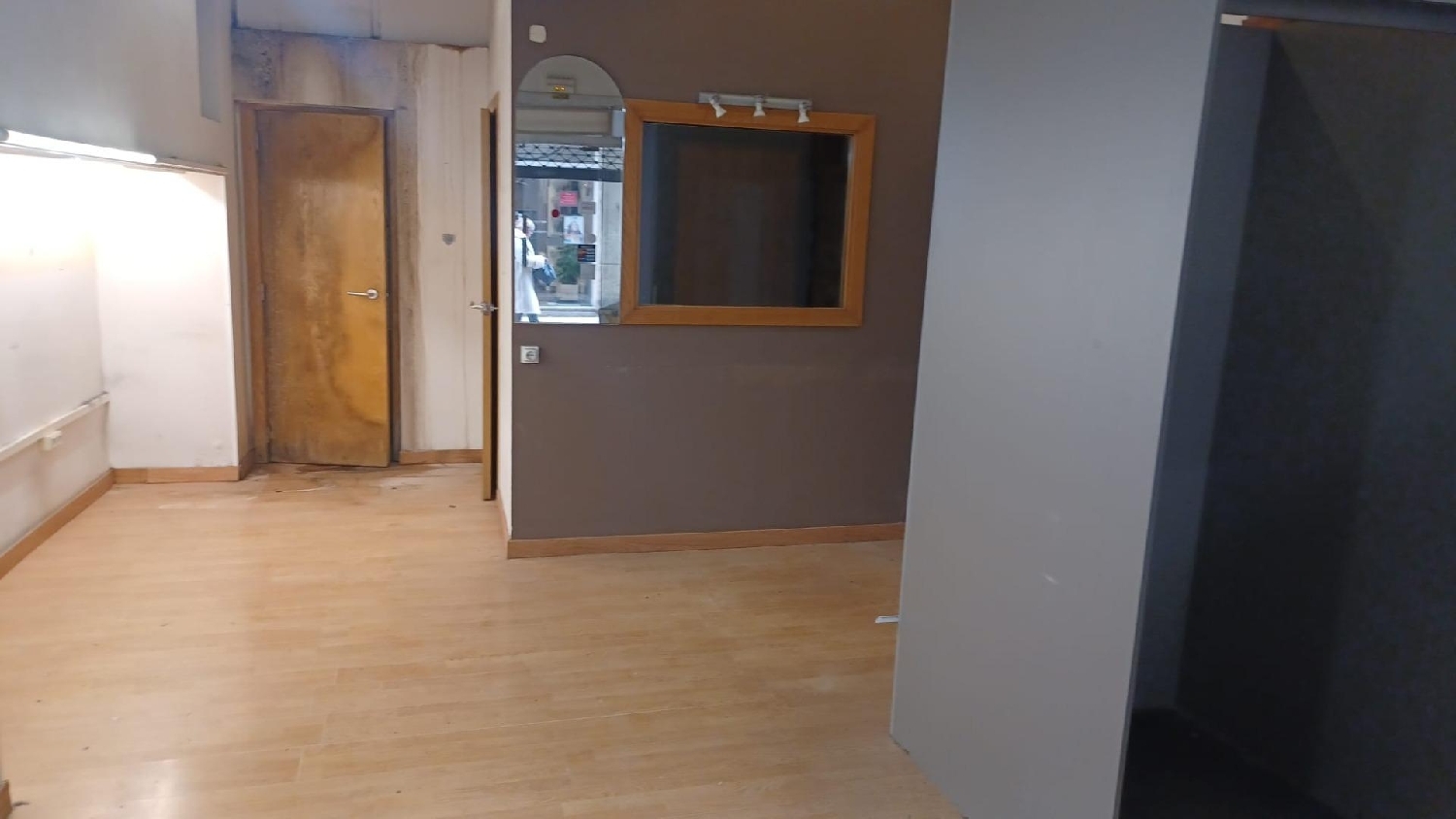 for sale commercial premise Barriada Les Tres Creus Bages 5