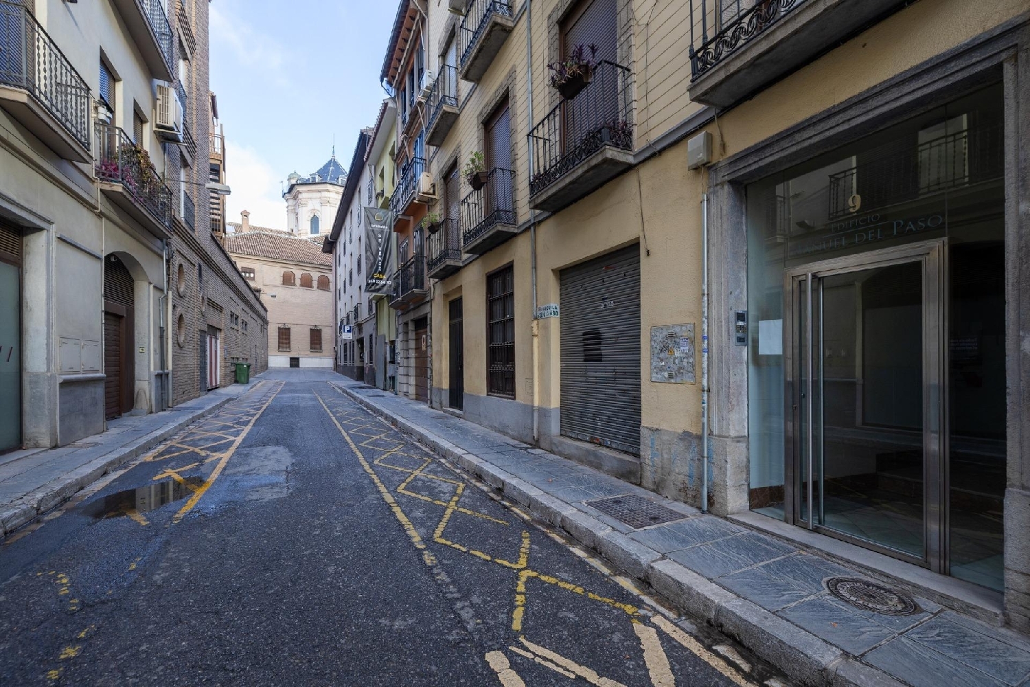  till salu lokal Barrio De Granada Alacantí 2