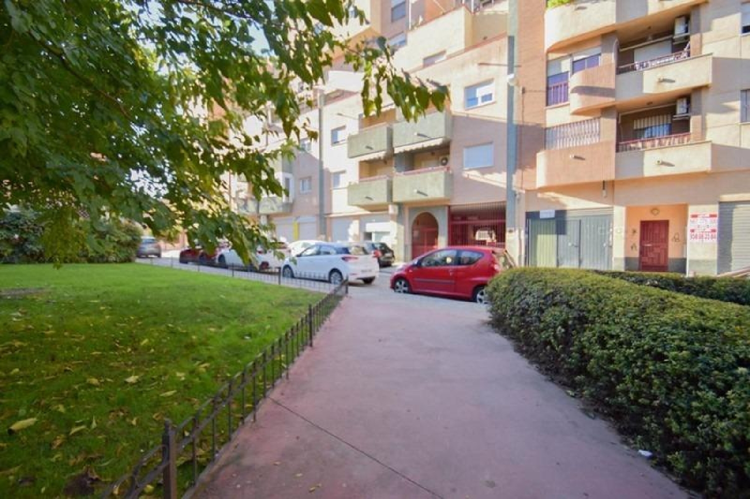 till salu lokal Barrio De Granada Alacantí 2