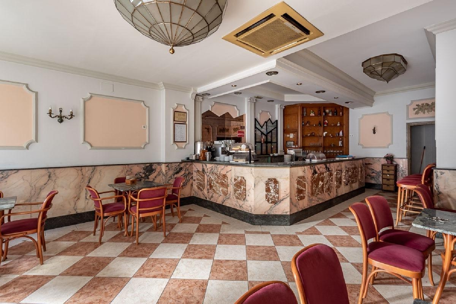  te koop bedrijfsruimte Barrio De Granada Alacantí 2