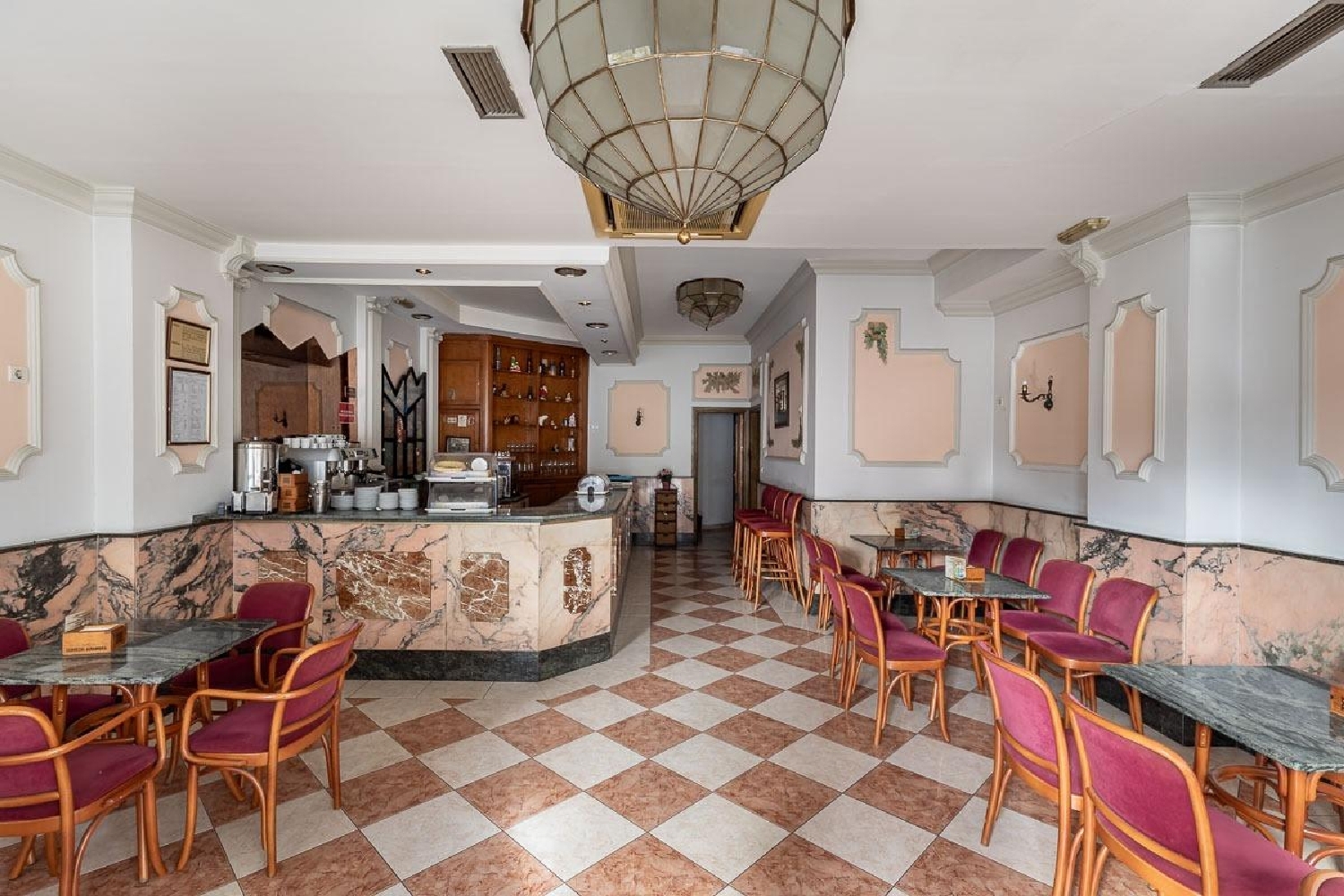  te koop bedrijfsruimte Barrio De Granada Alacantí 7