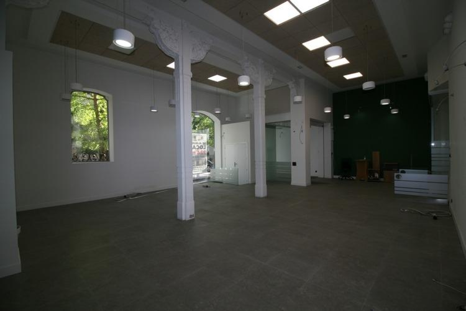  en venta local Barrio De Granada Alacantí 6