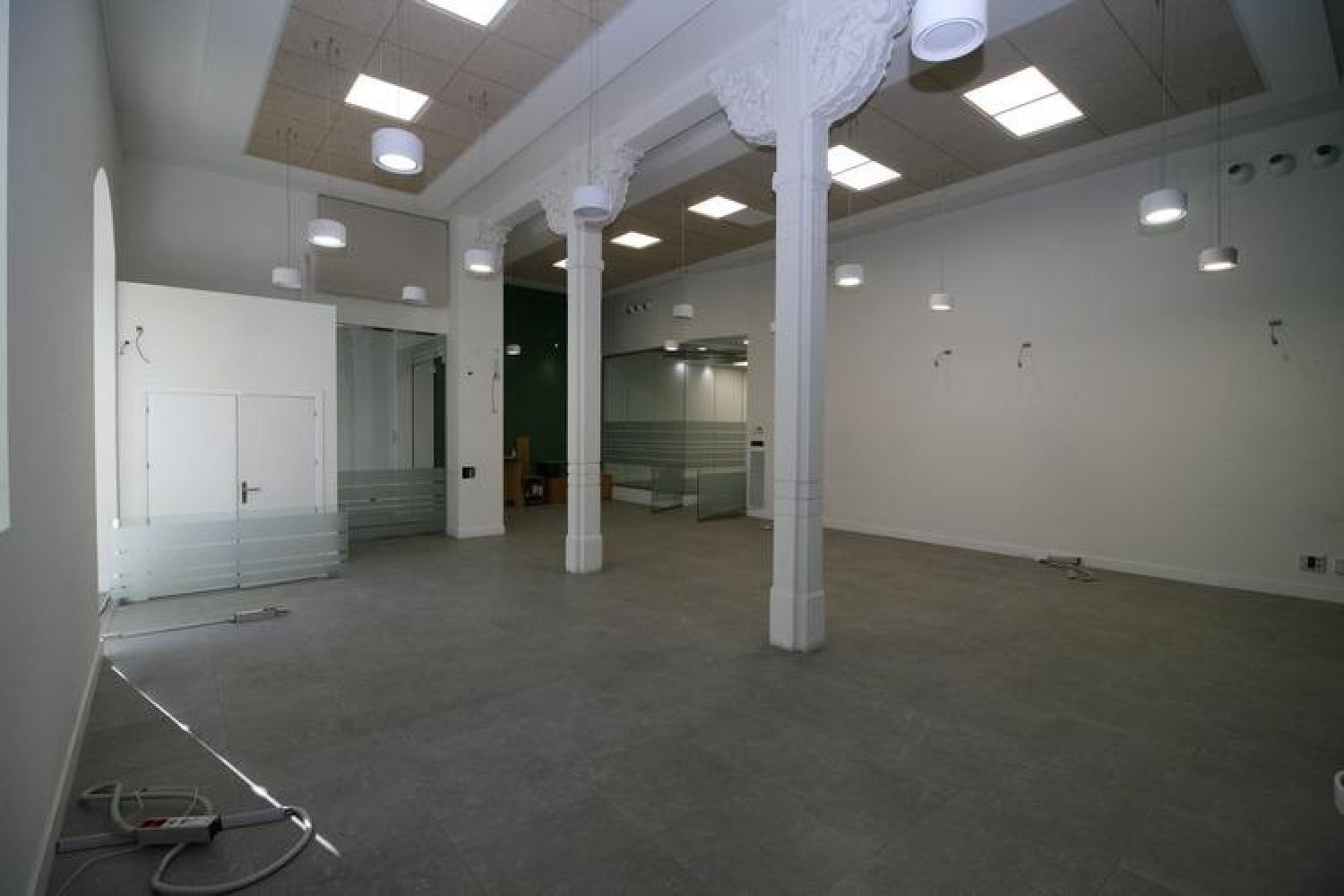  en venta local Barrio De Granada Alacantí 7