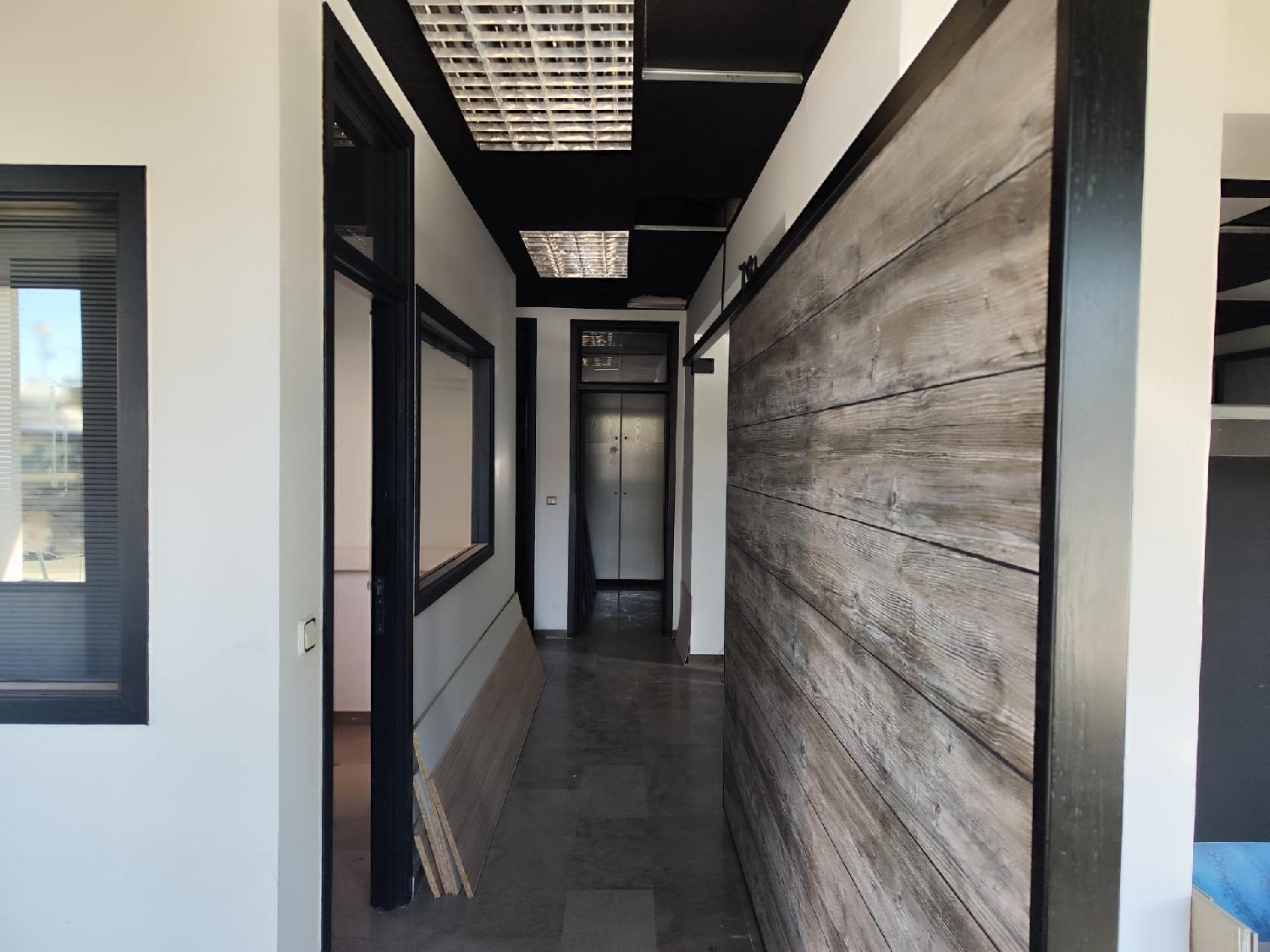  till salu lokal Barrio De Granada Alacantí 5