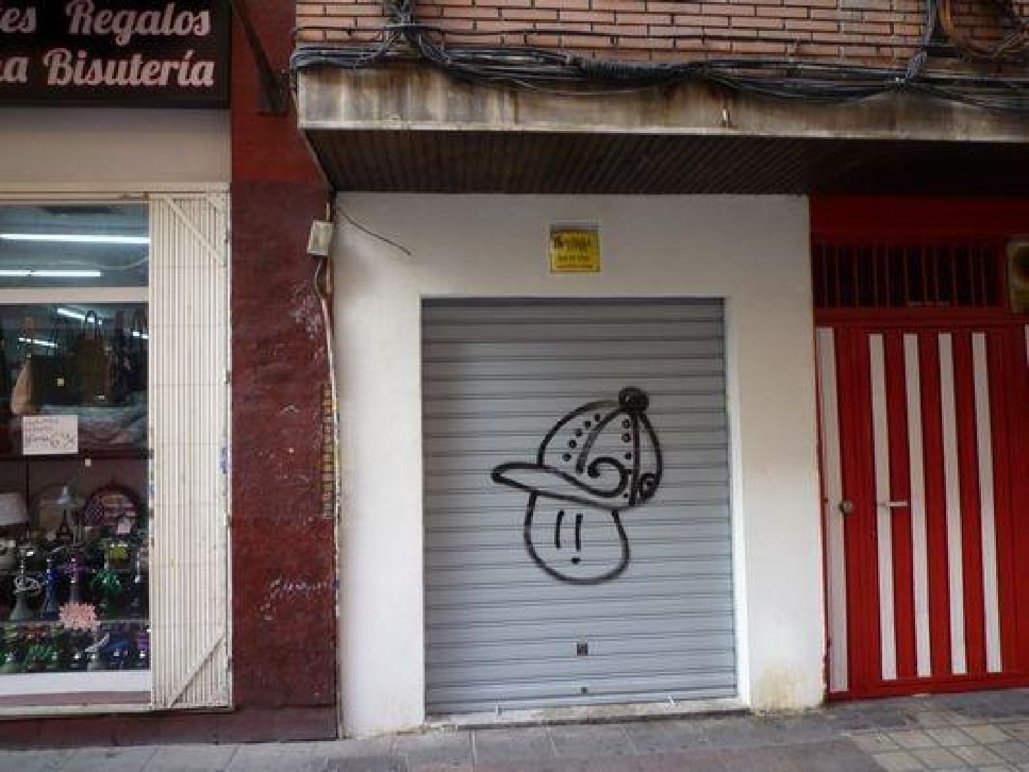  till salu lokal Barrio De Granada Alacantí 5