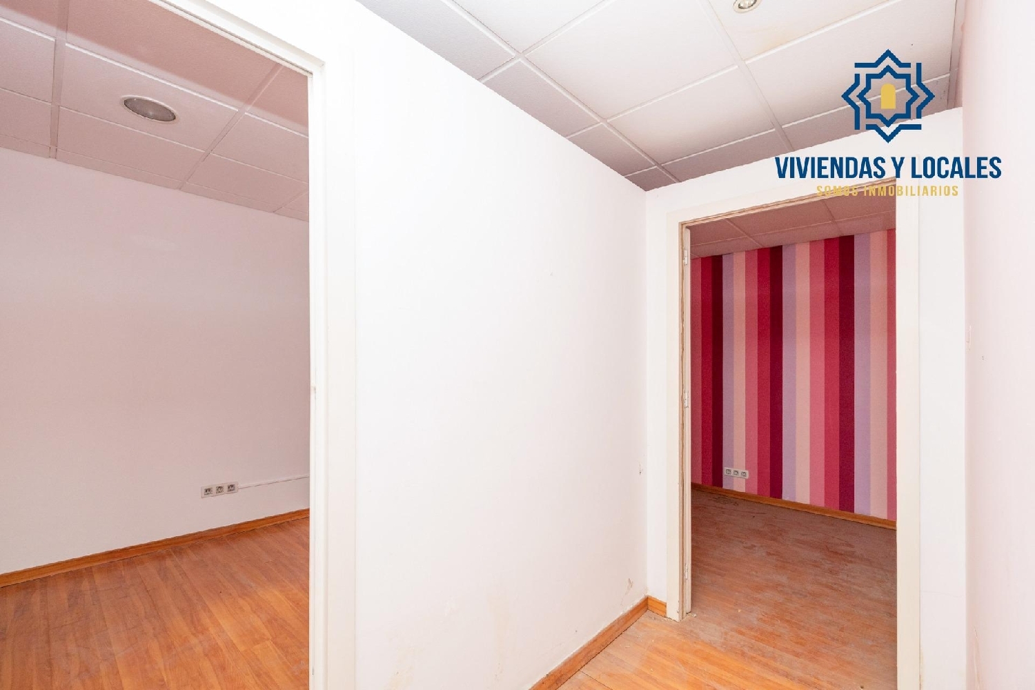 à vendre local commercial Barrio De Granada Alacantí 8