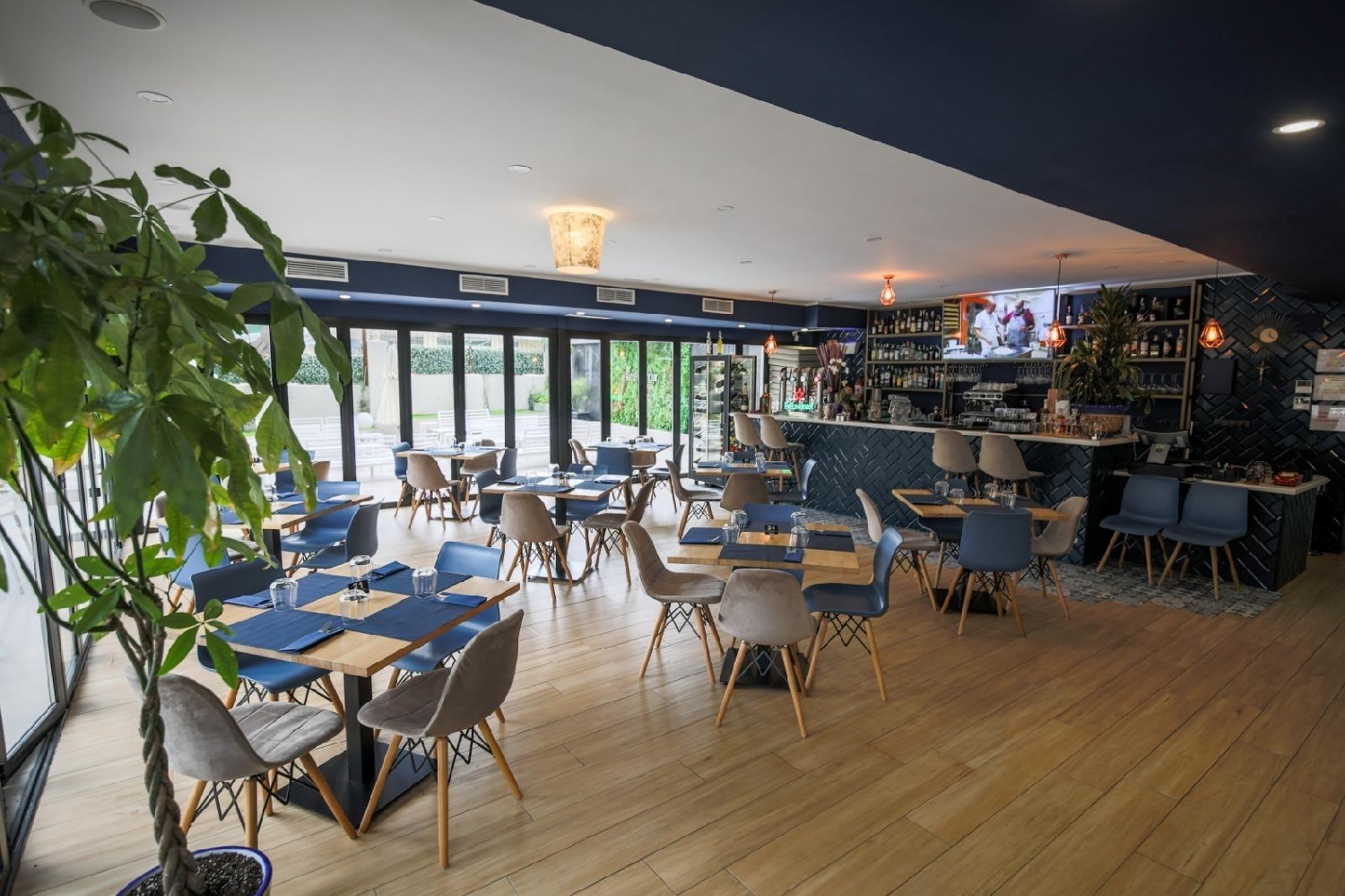 en venta local Benidorm Marina Baixa 7