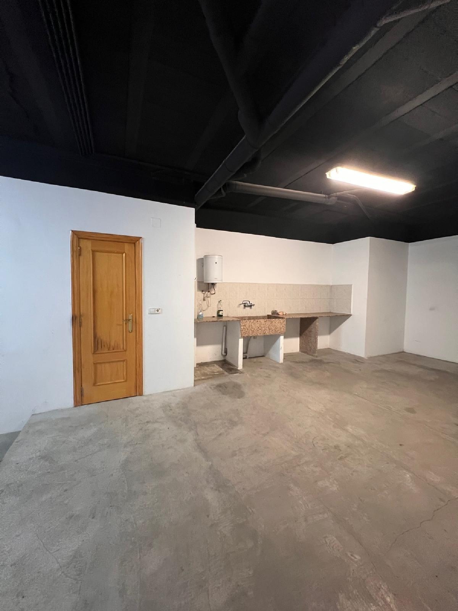  till salu lokal Camp De Lliria Camp De Túria 8