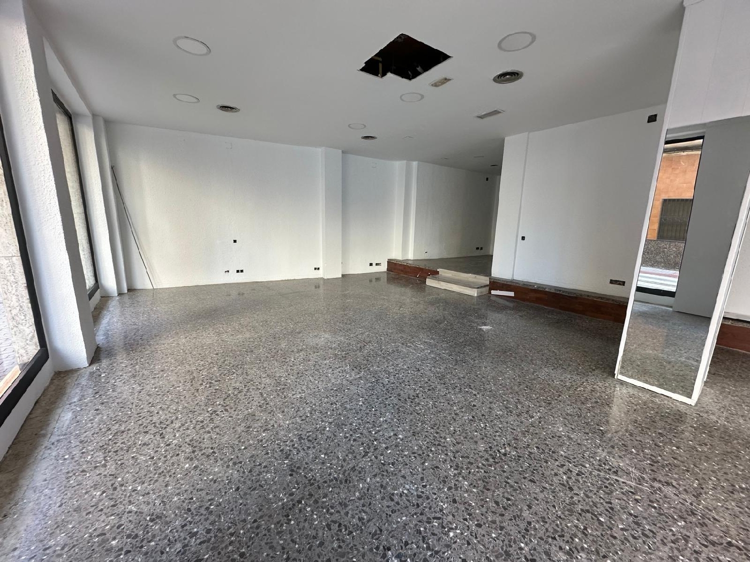  till salu lokal Camp De Lliria Camp De Túria 4