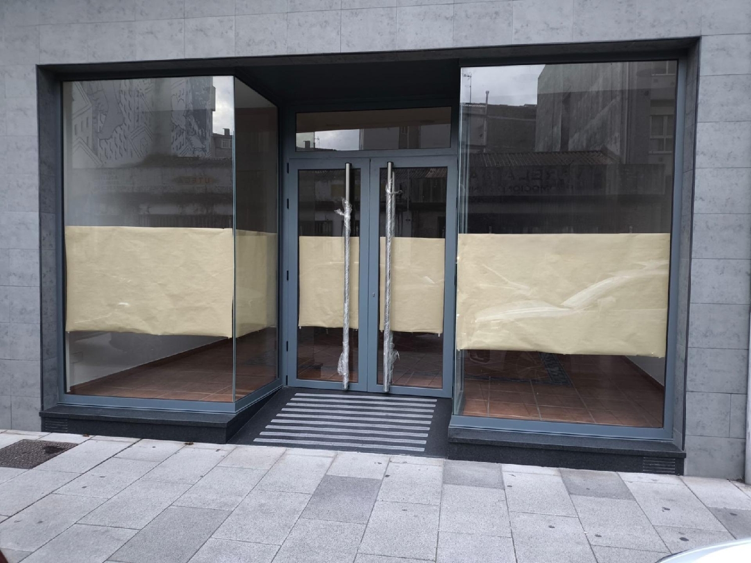  te koop bedrijfsruimte Carballo Bergantiños 3