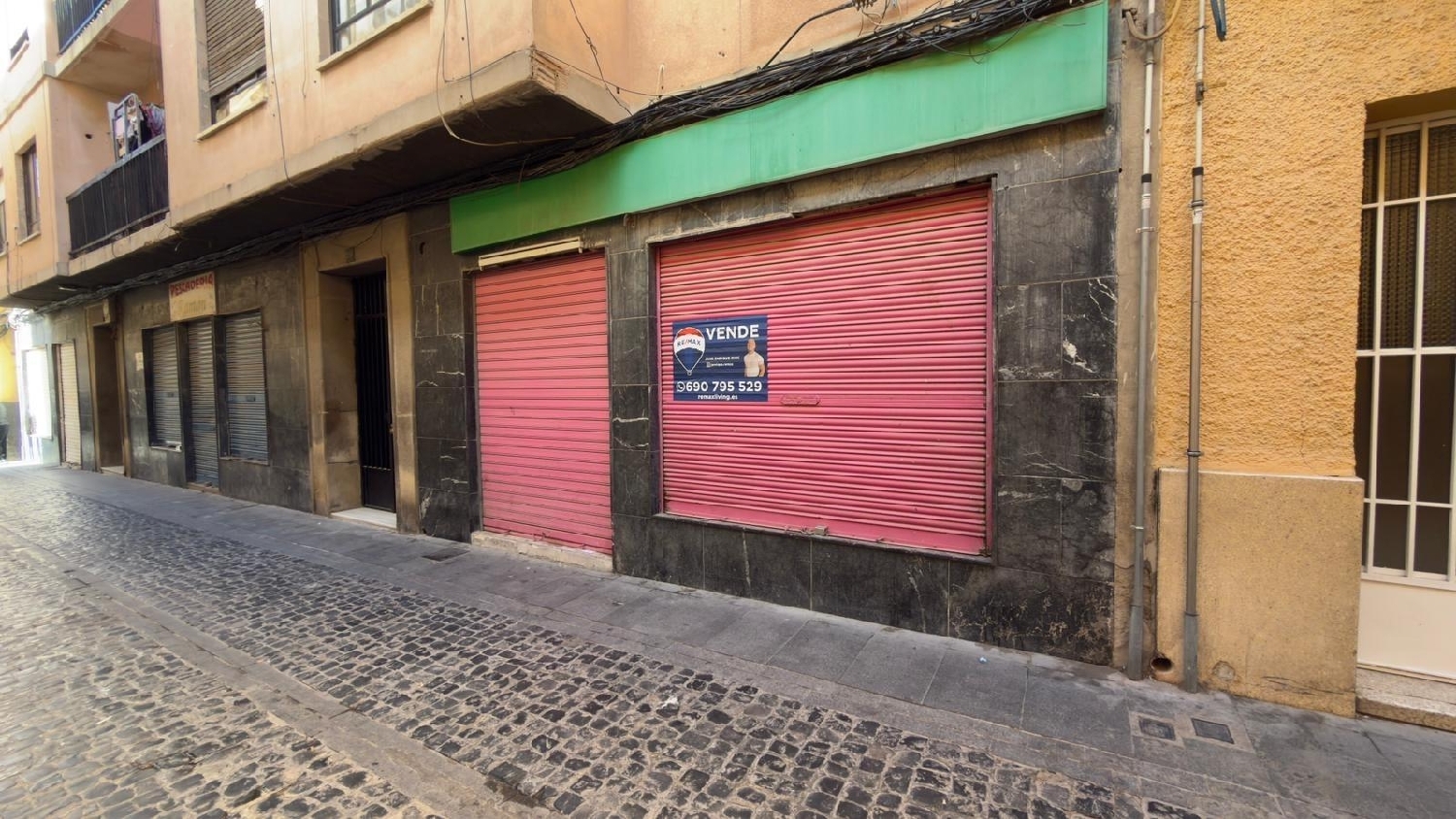 till salu lokal Cieza Vega Alta Del Segura 2