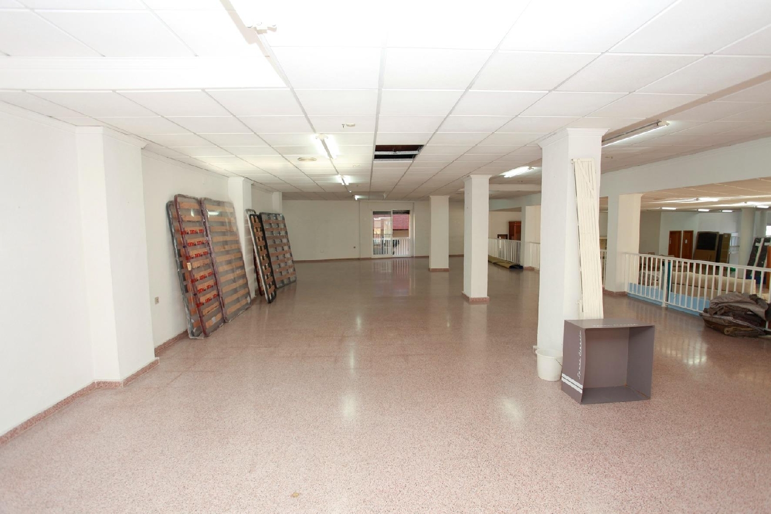 for sale commercial premise Comunión Añana 8