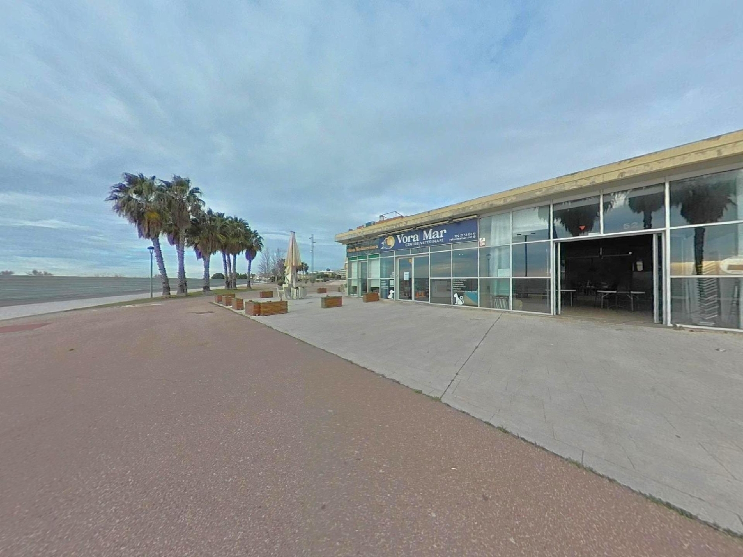  en venta local Cubelles Garraf 4