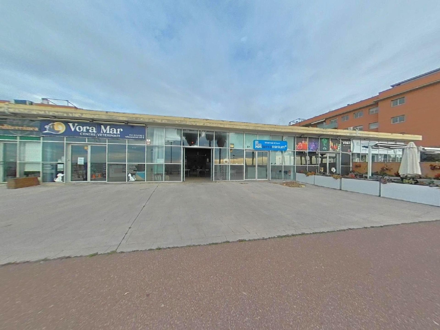  en venta local Cubelles Garraf 2