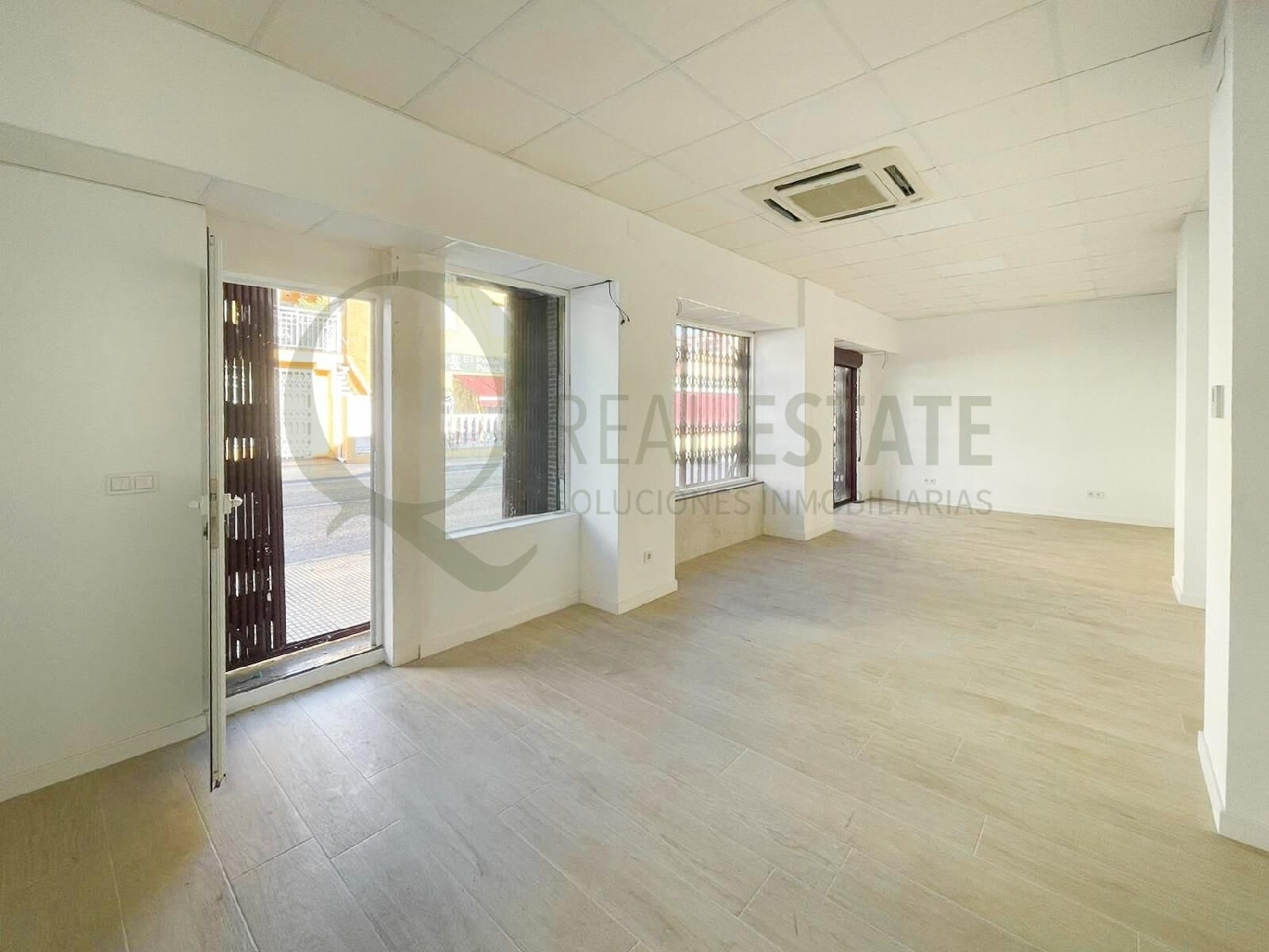 te koop bedrijfsruimte El Campello Alacantí 2