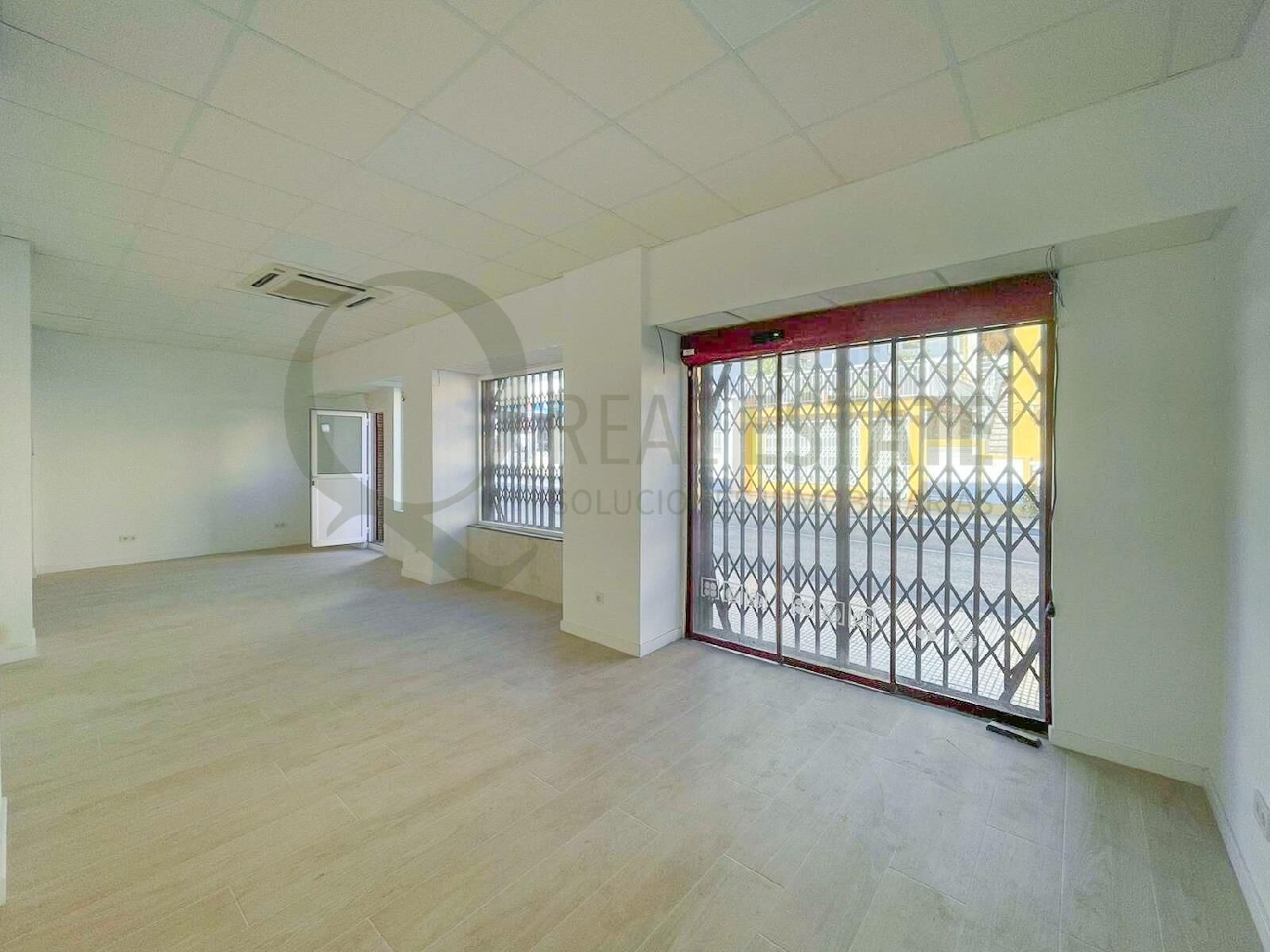 te koop bedrijfsruimte El Campello Alacantí 3