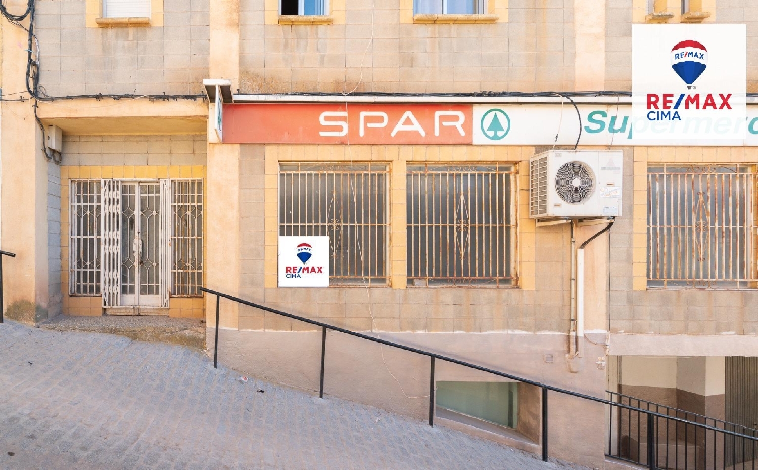  till salu lokal Freila Baza 5