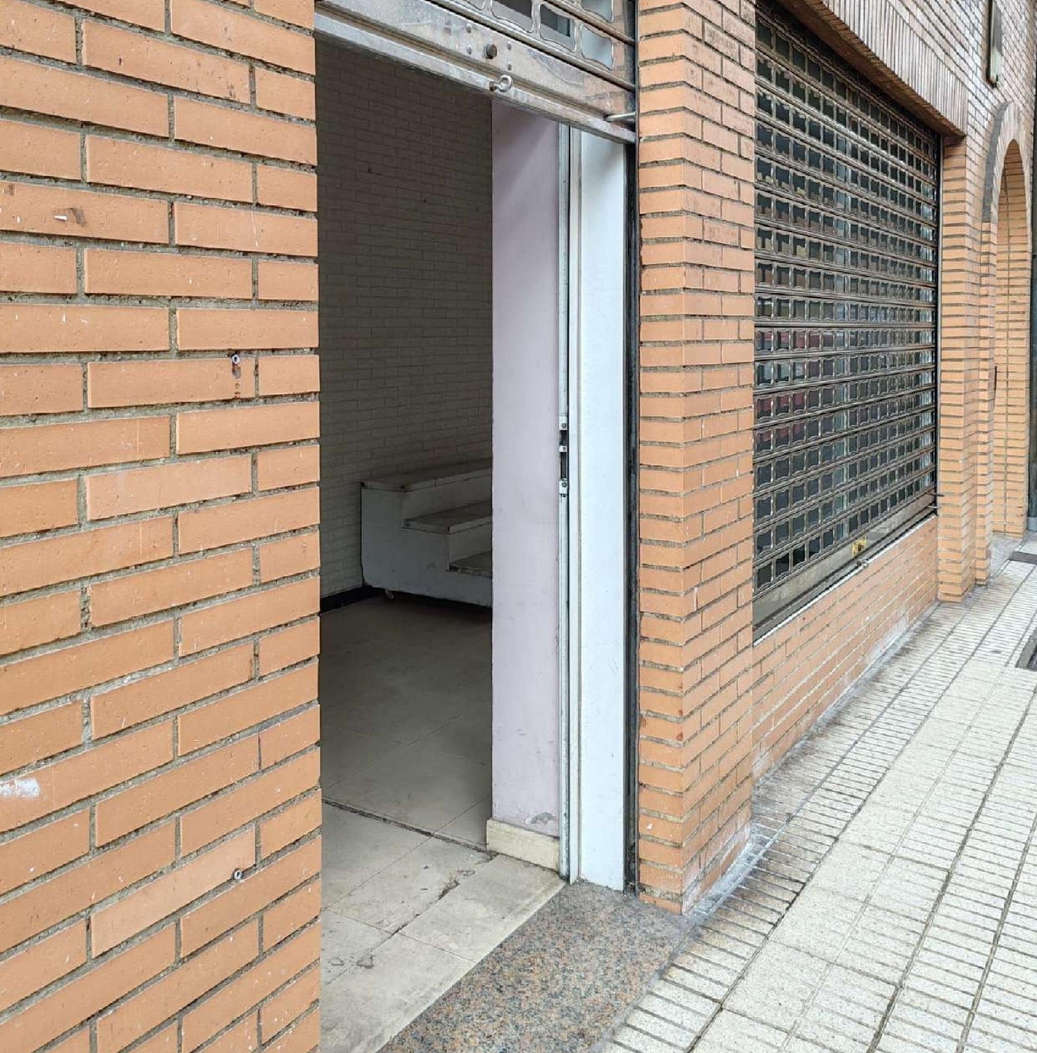  for sale commercial premise Gijón Centro 33201 Gijón 2