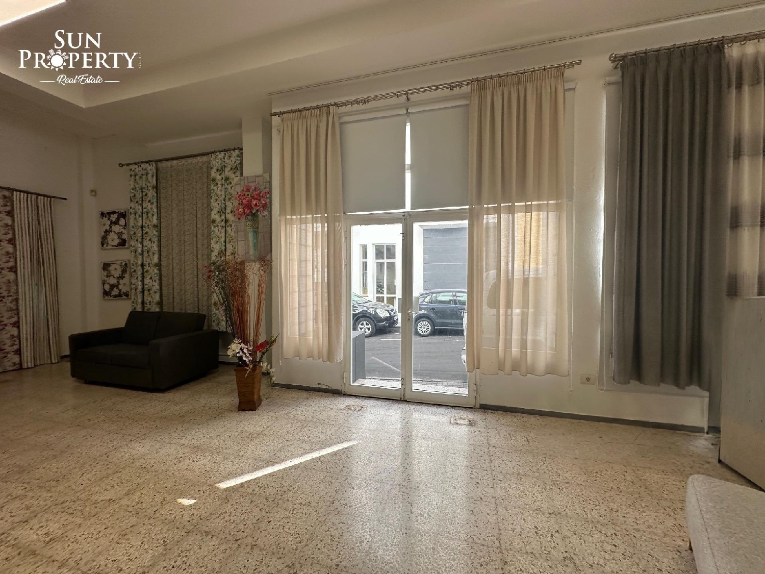  till salu lokal Guía De Isora Zona Suroeste 1