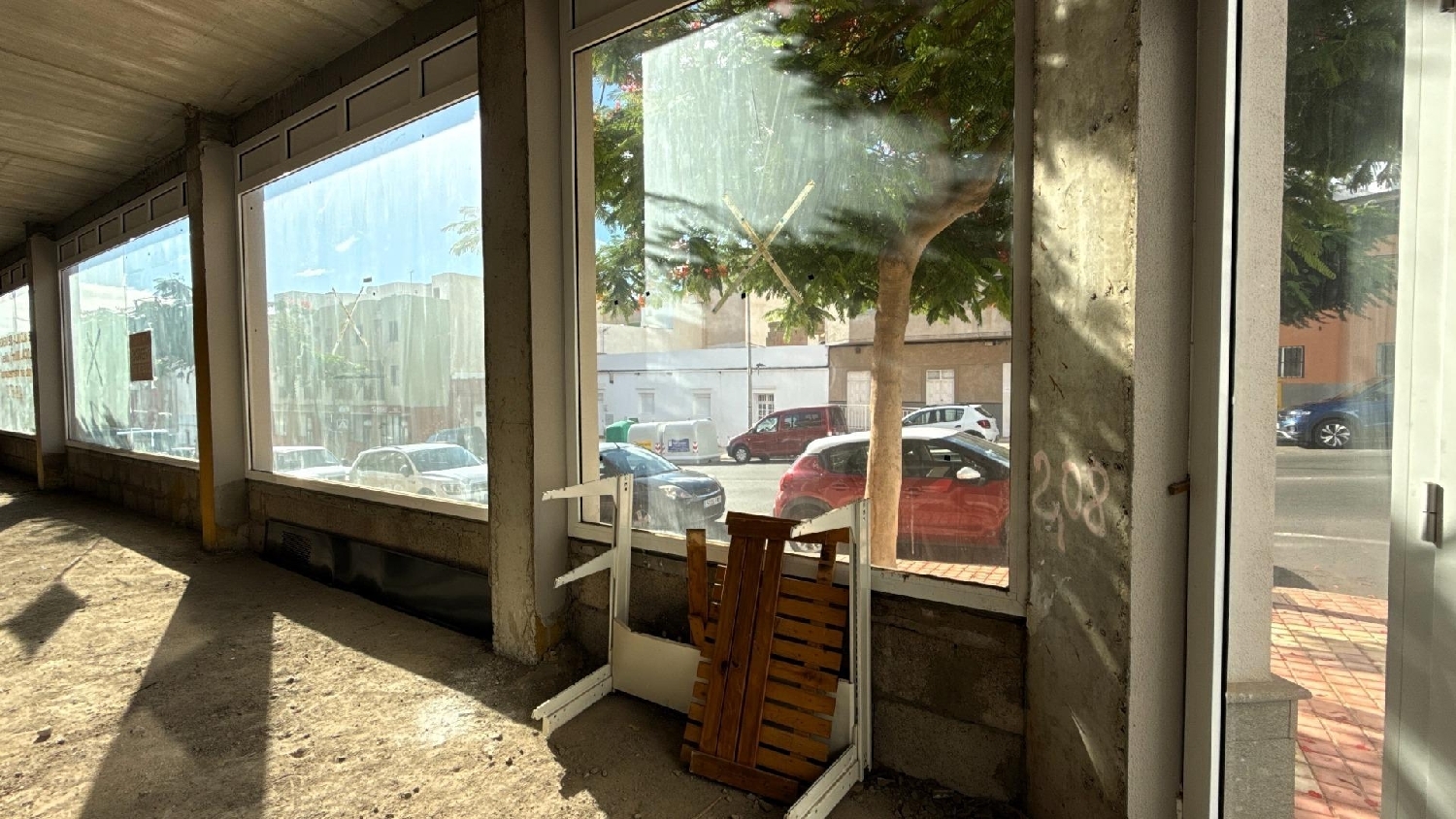  te koop bedrijfsruimte Ingenio Área Este 6