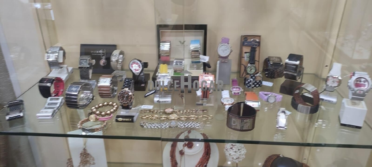 en venta local La Cala Del Moral Axarquía 8