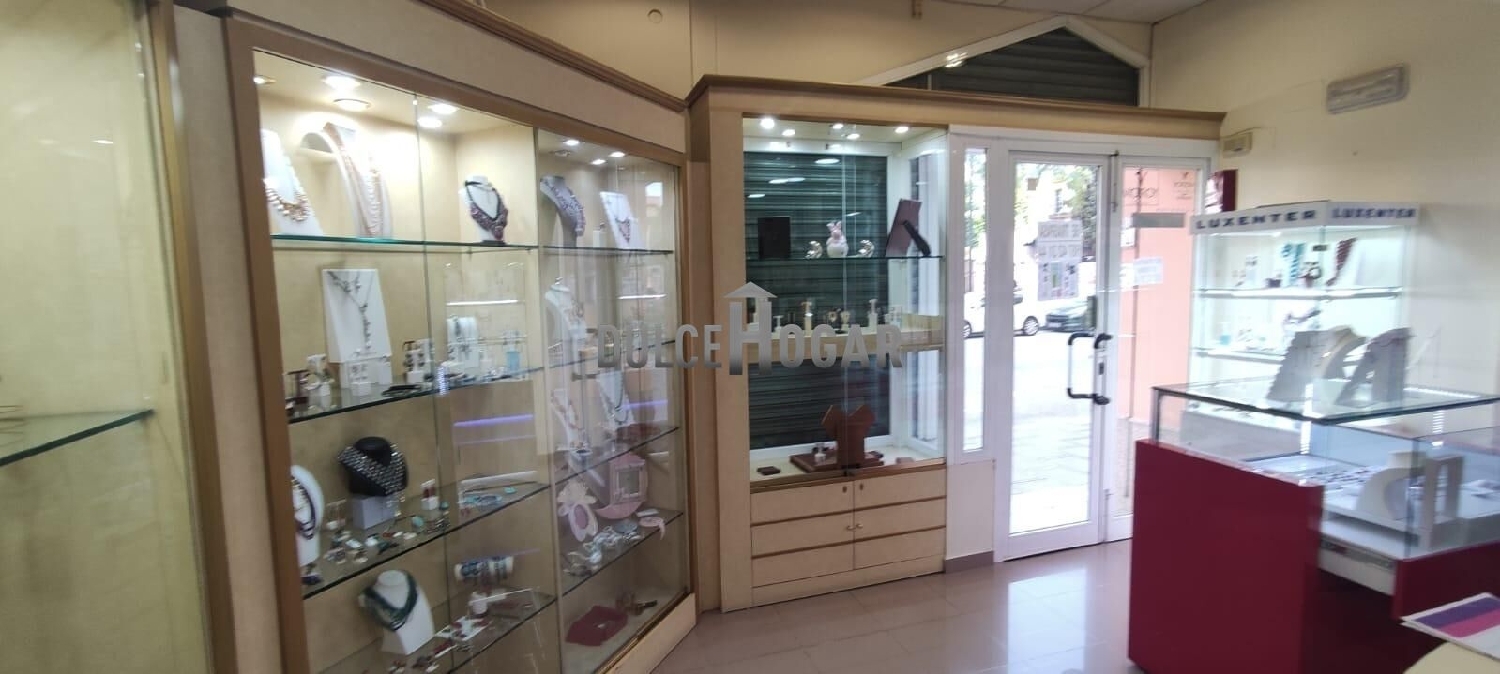 en venta local La Cala Del Moral Axarquía 3