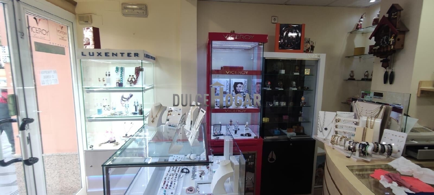 en venta local La Cala Del Moral Axarquía 4