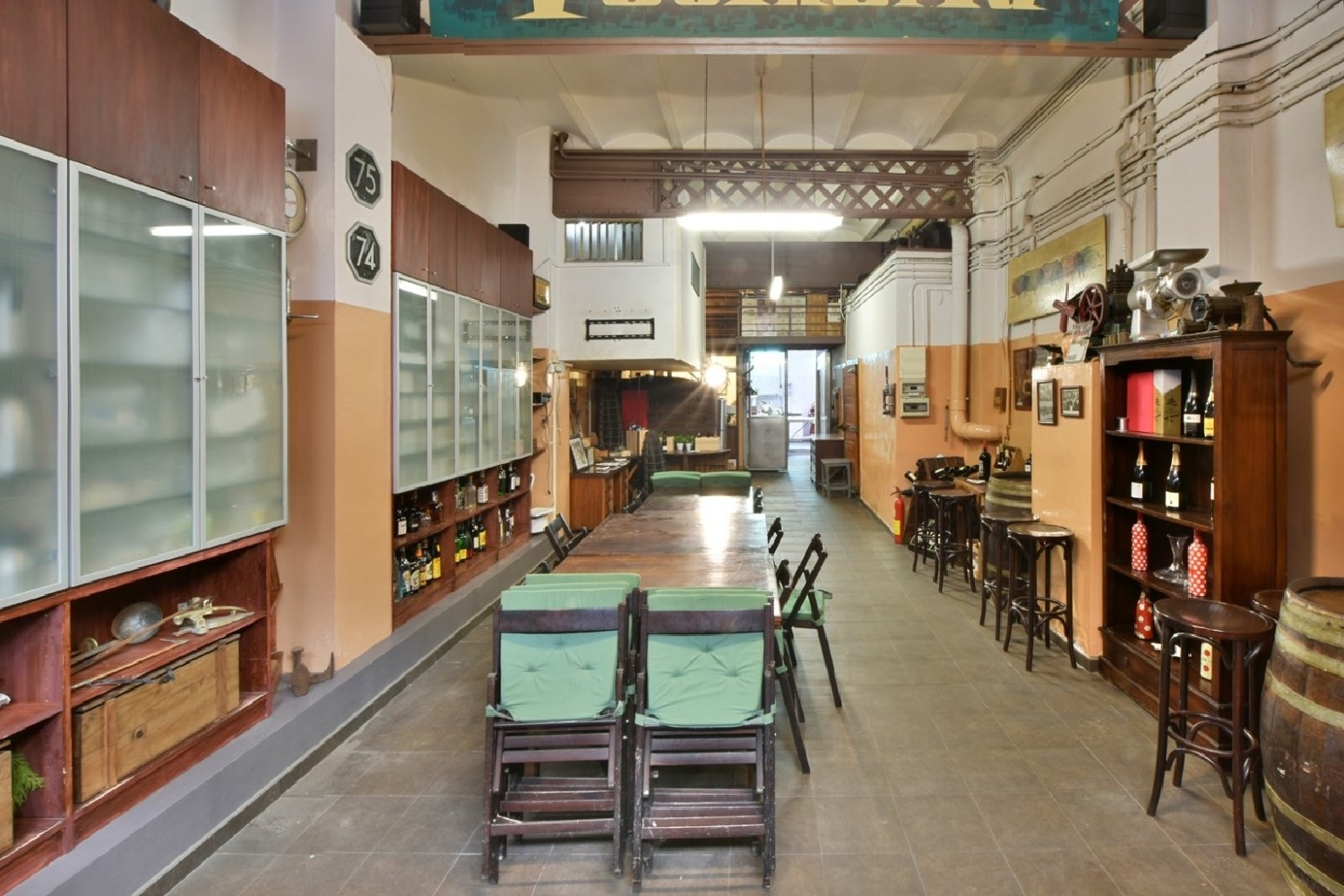  te koop bedrijfsruimte L'hospitalet De Llobregat Centre Barcelonès 4