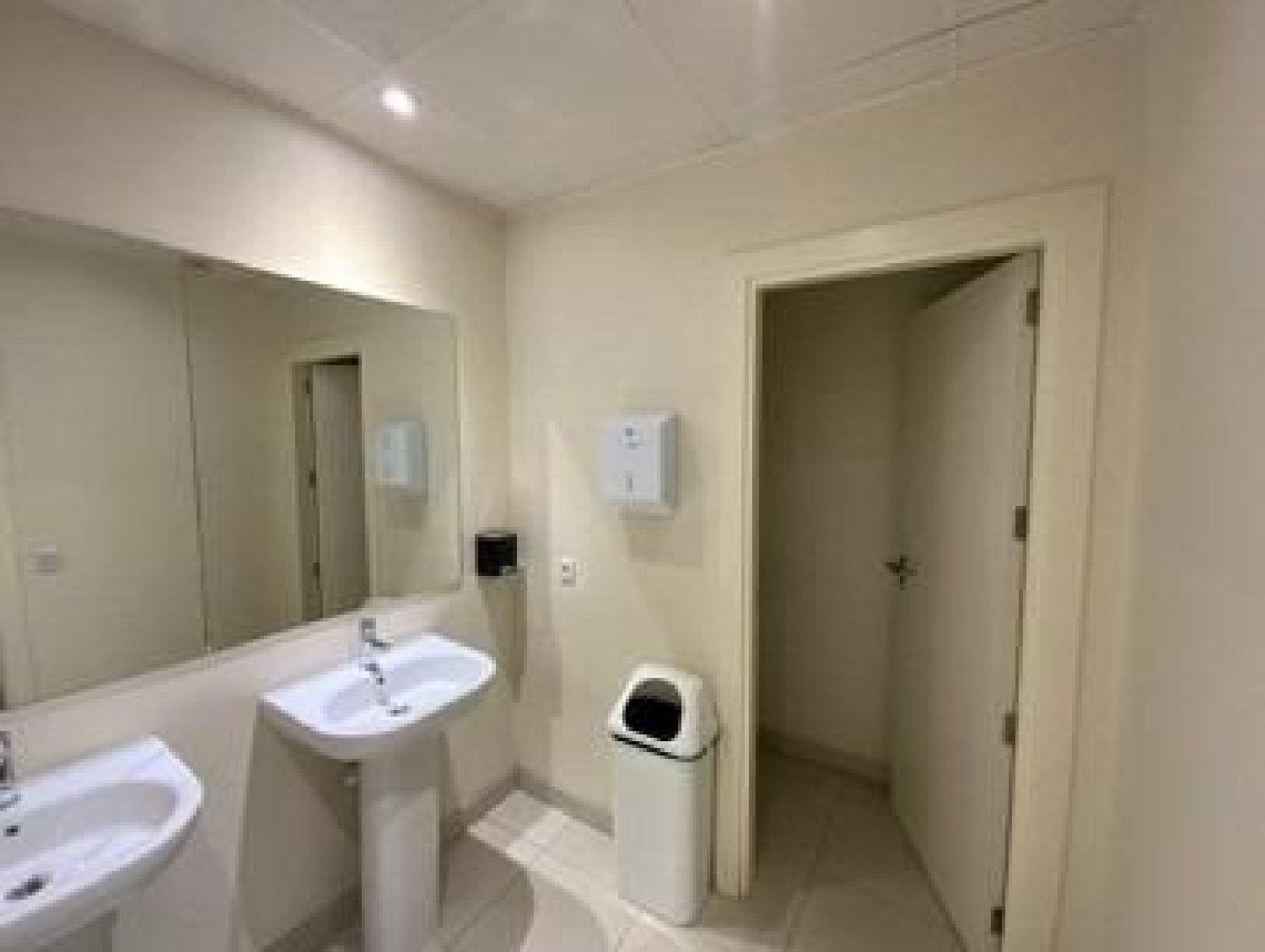  till salu lokal Madrid Valle Del Almanzora 4