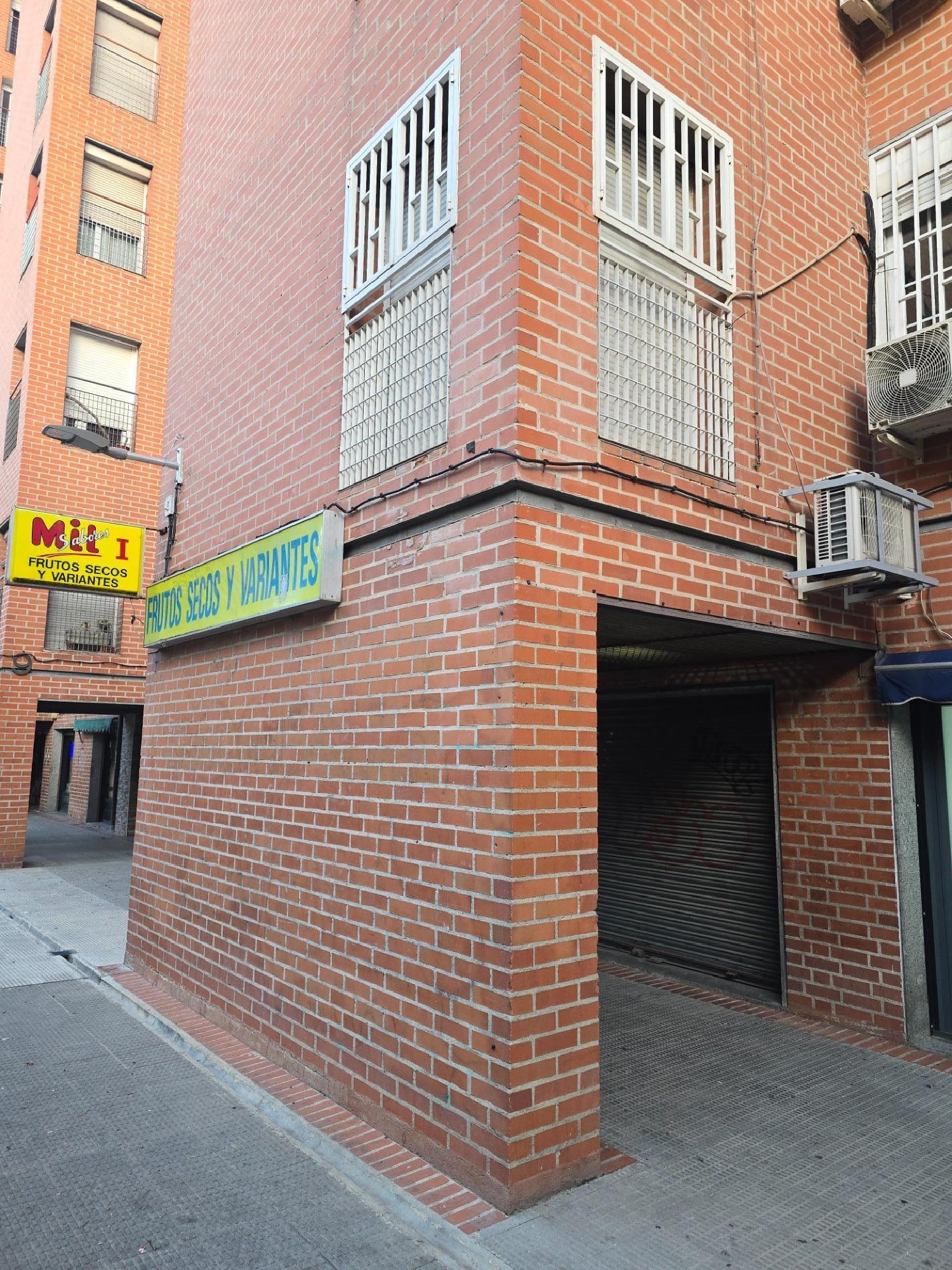  till salu lokal Madrid Valle Del Almanzora 1