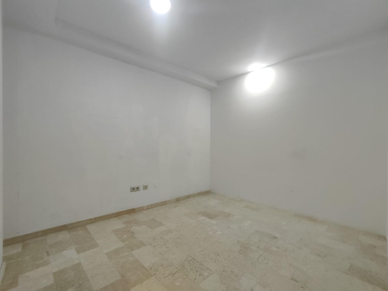  te koop bedrijfsruimte Málaga Del Fresno Campiña 8