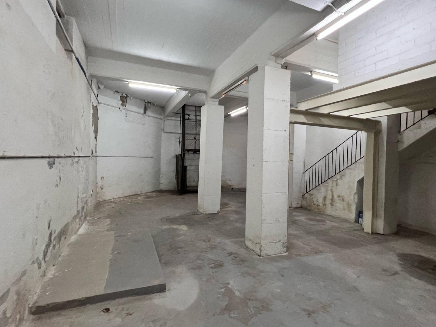 à vendre local commercial Manresa Bages 3