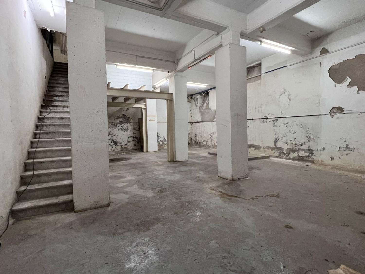 à vendre local commercial Manresa Bages 7