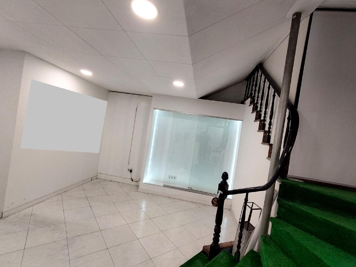 à vendre local commercial Manresa Bages 4