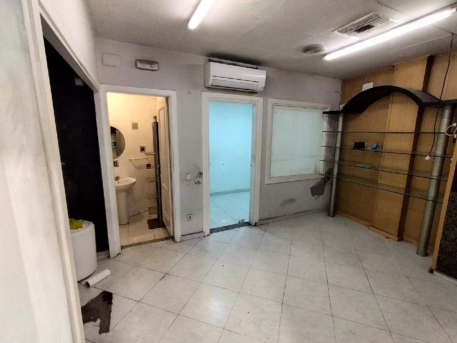 à vendre local commercial Manresa Bages 8