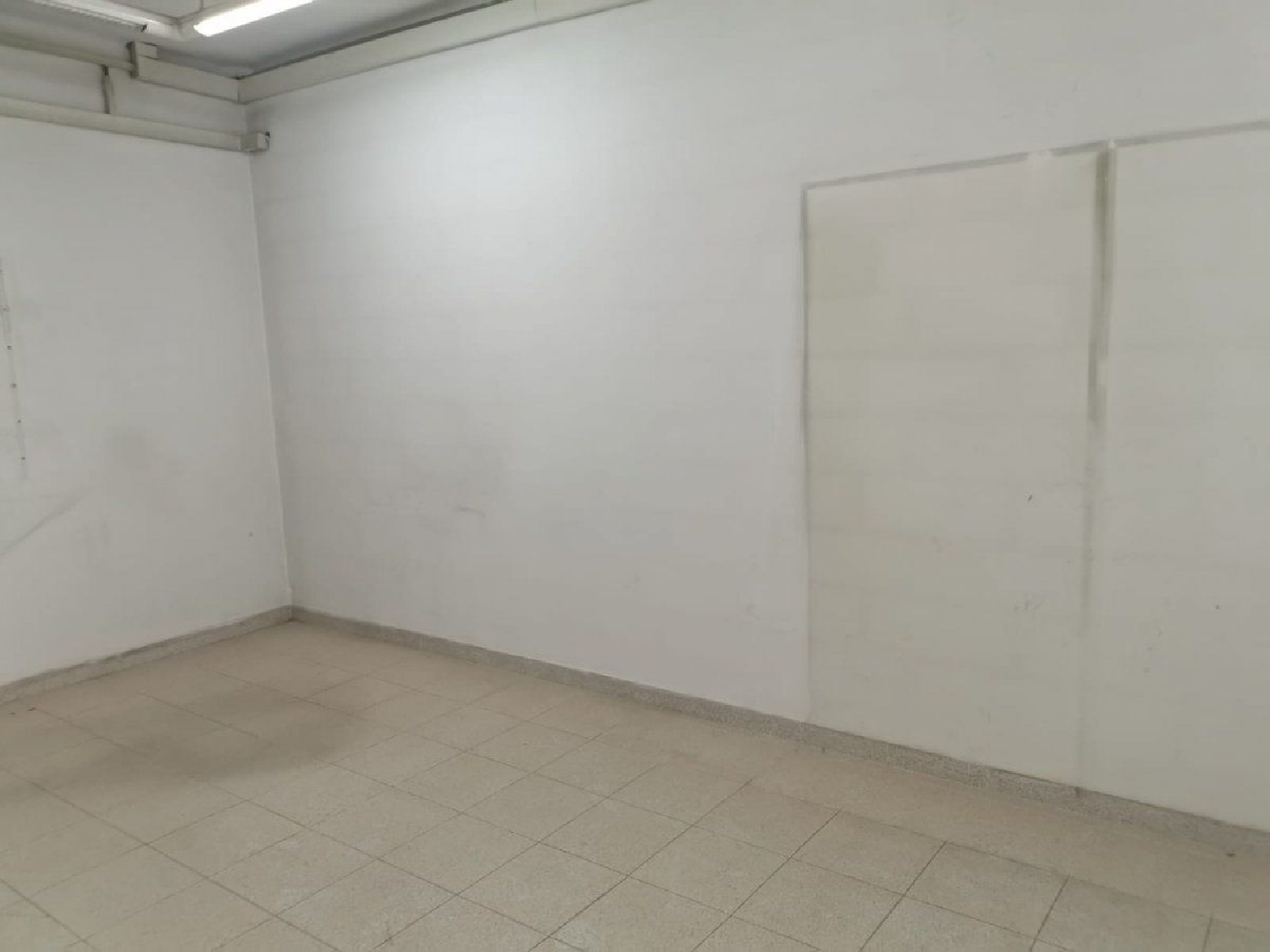 à vendre local commercial Manresa Bages 5