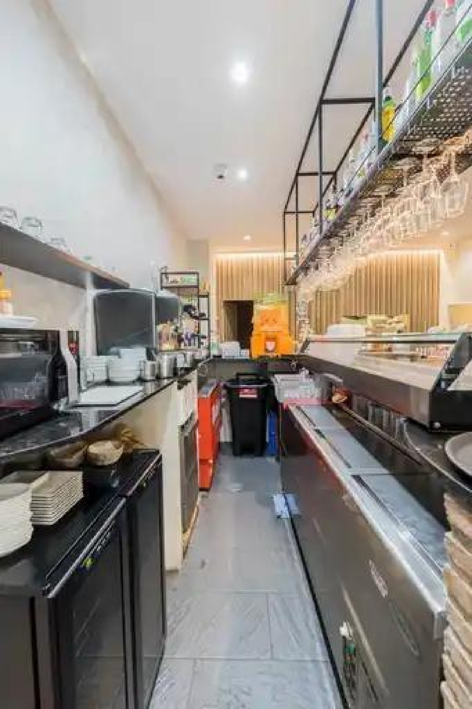  en venta local Marbella Costa Noroeste 6