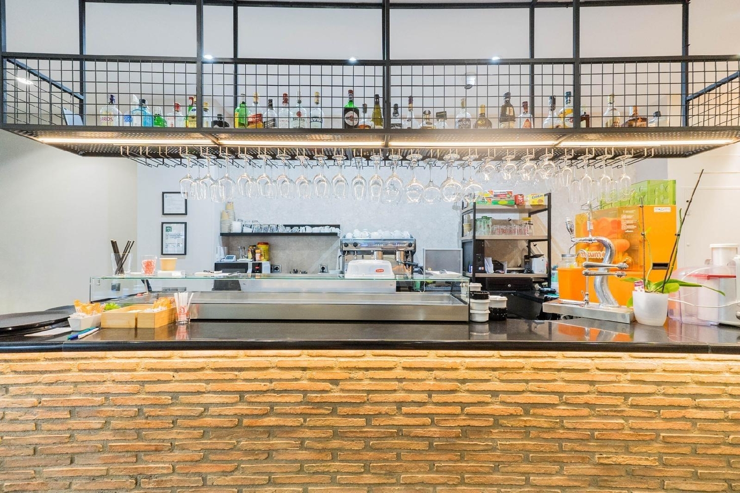  en venta local Marbella Costa Noroeste 1