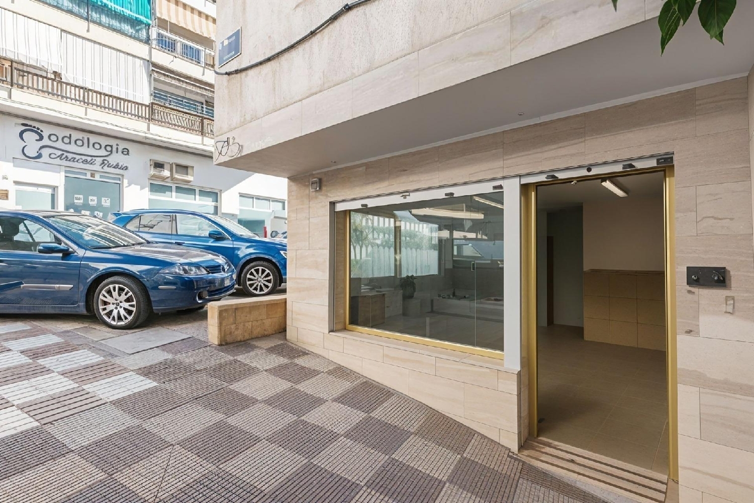  en venta local Marbella Costa Del Sol Occidental 2