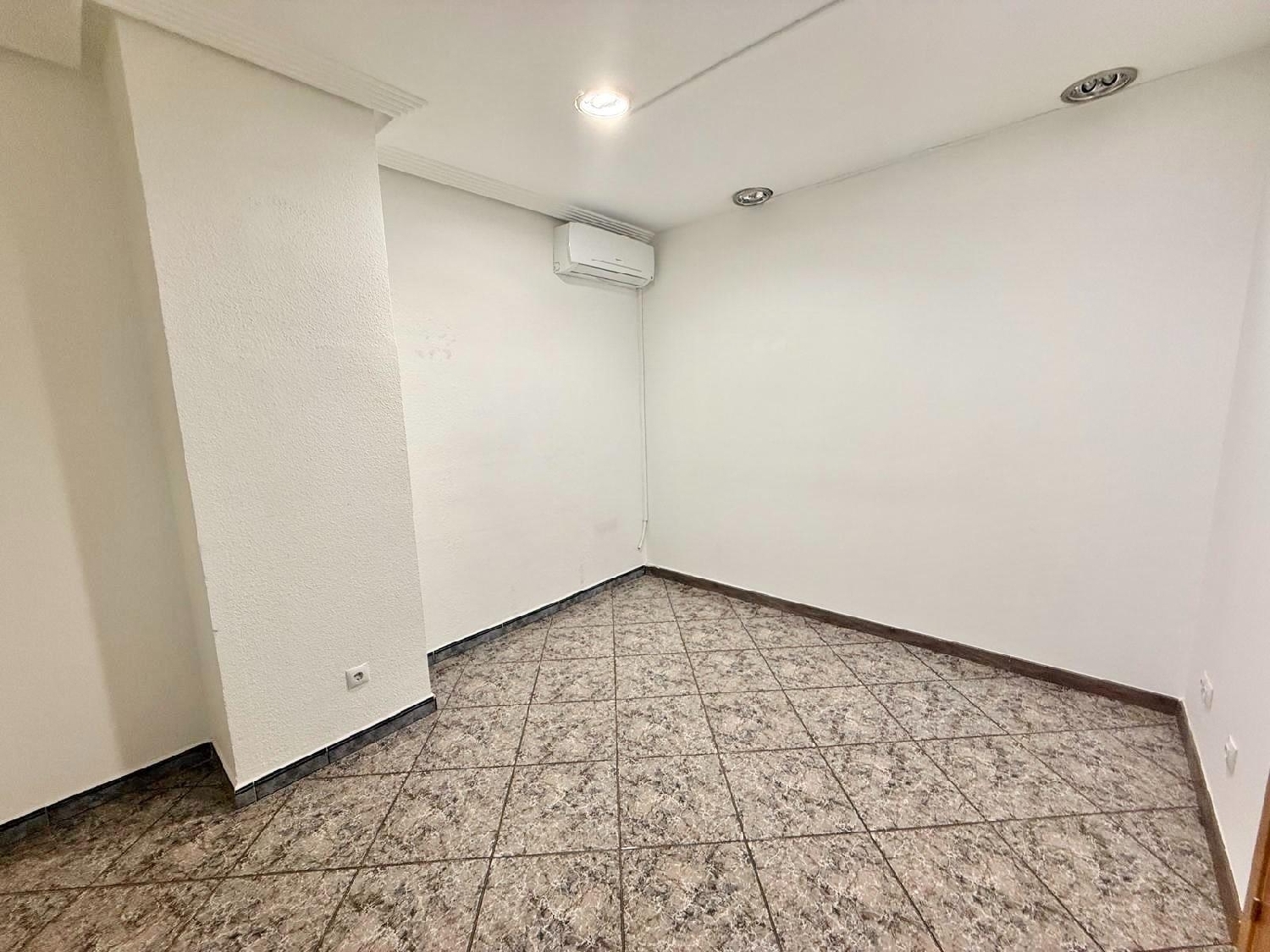  te koop bedrijfsruimte Orihuela Baix Segura 5