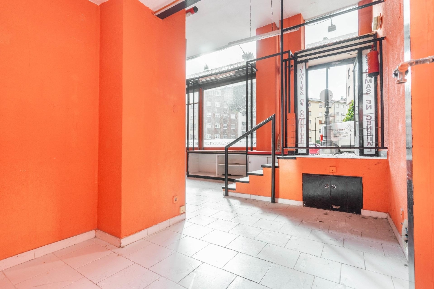  for sale commercial premise Oviedo Centro 33009 Oviedo 1