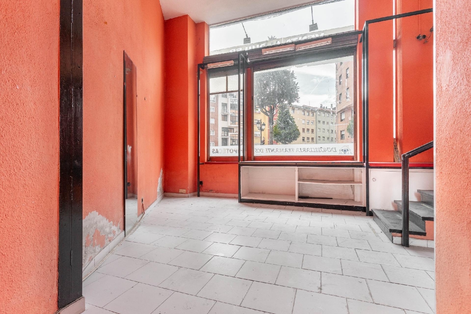  for sale commercial premise Oviedo Centro 33009 Oviedo 2