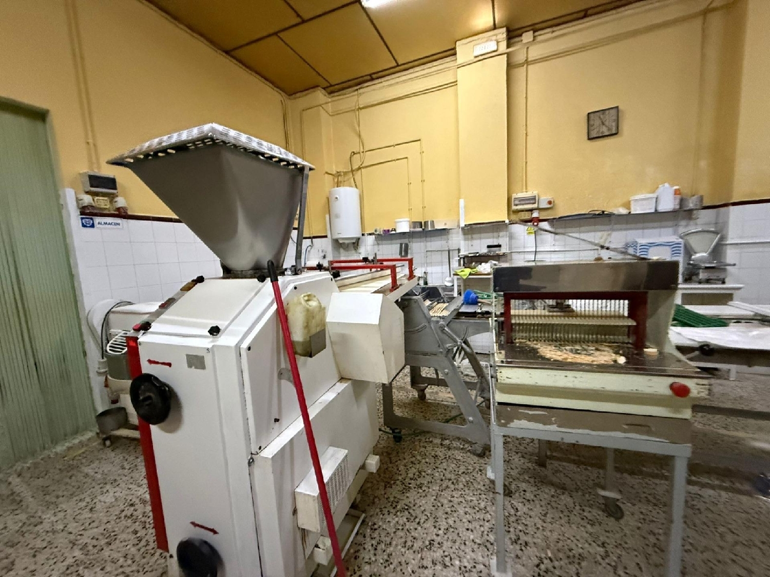  till salu lokal Pilas Aljarafe 4