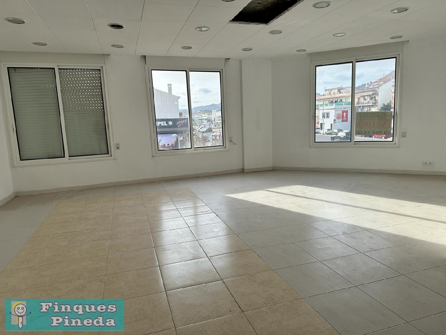  till salu lokal Pineda De Mar Maresme 1