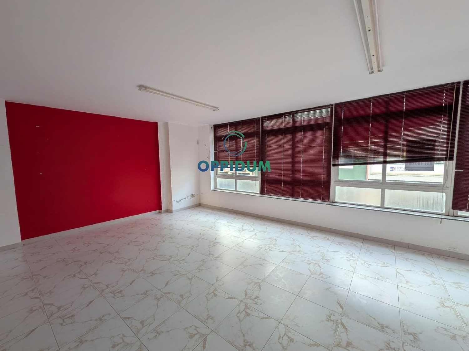  te koop bedrijfsruimte Ponteceso Bergantiños 2