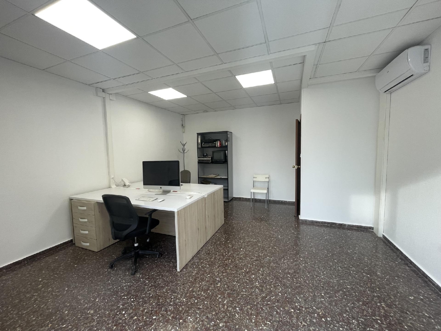  for sale commercial premise Roquetes Baix Ebre 7