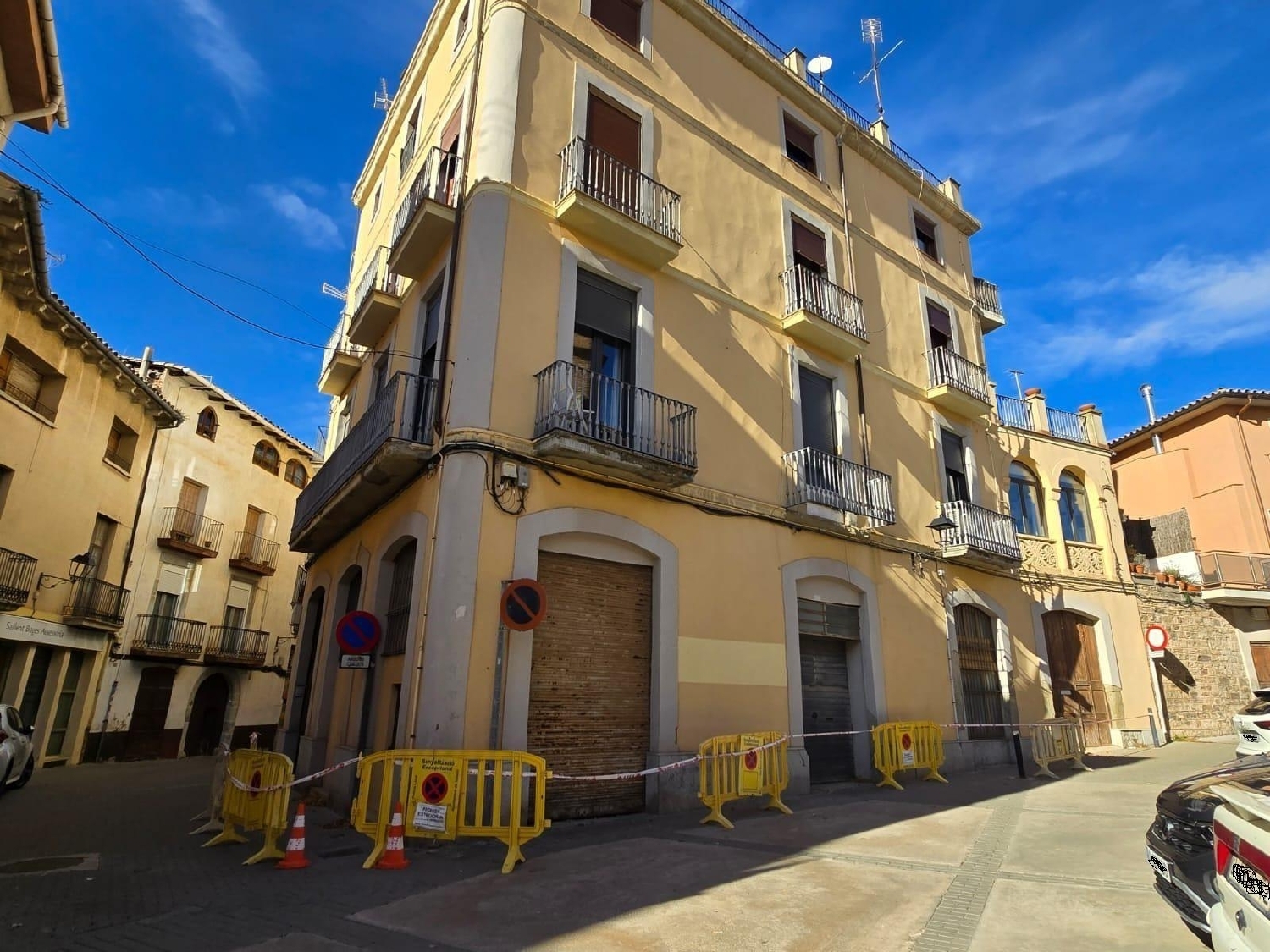  te koop bedrijfsruimte Sallent Bages 7