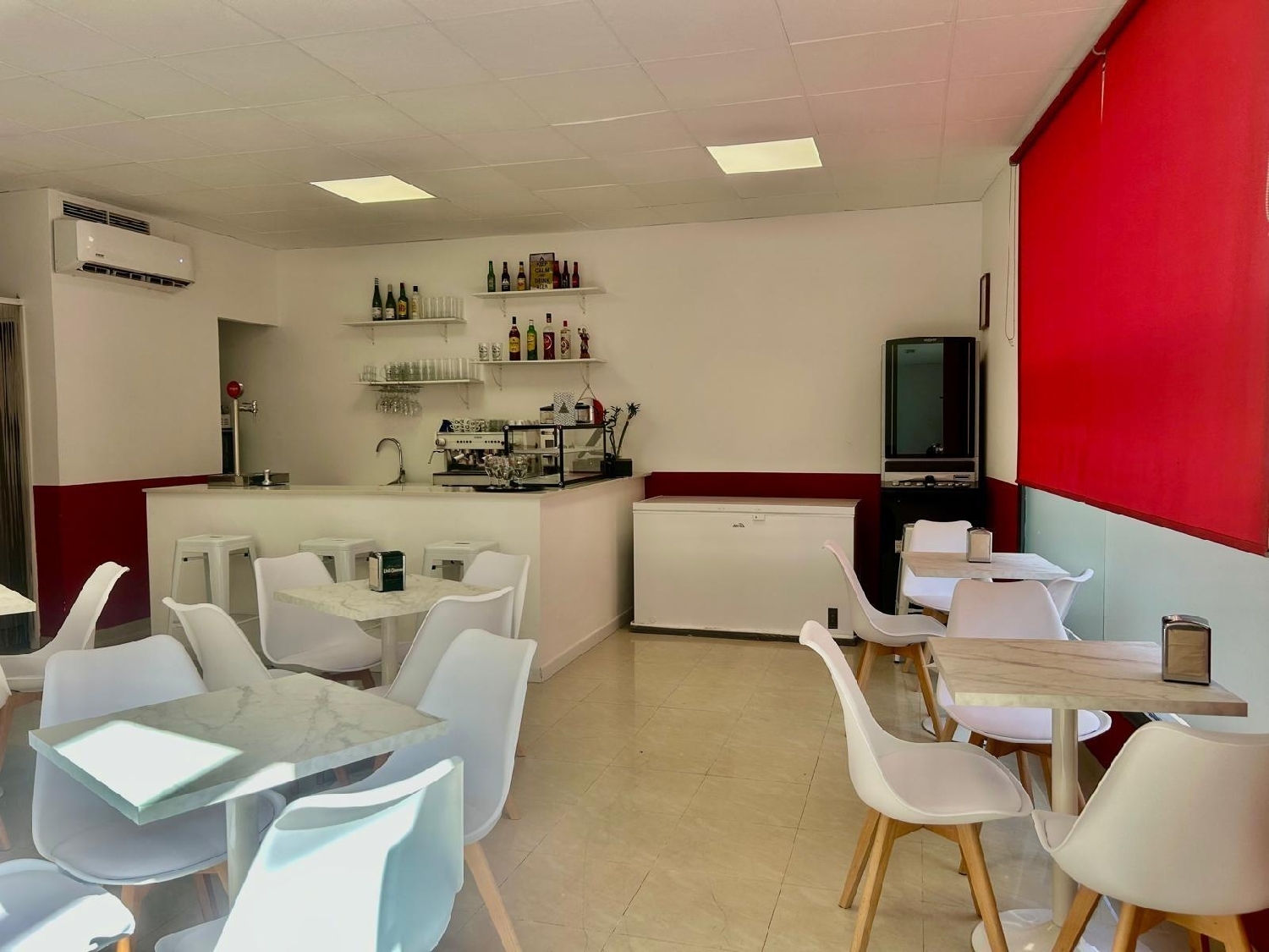  till salu lokal Sant Carles De La Ràpita Montsià 6