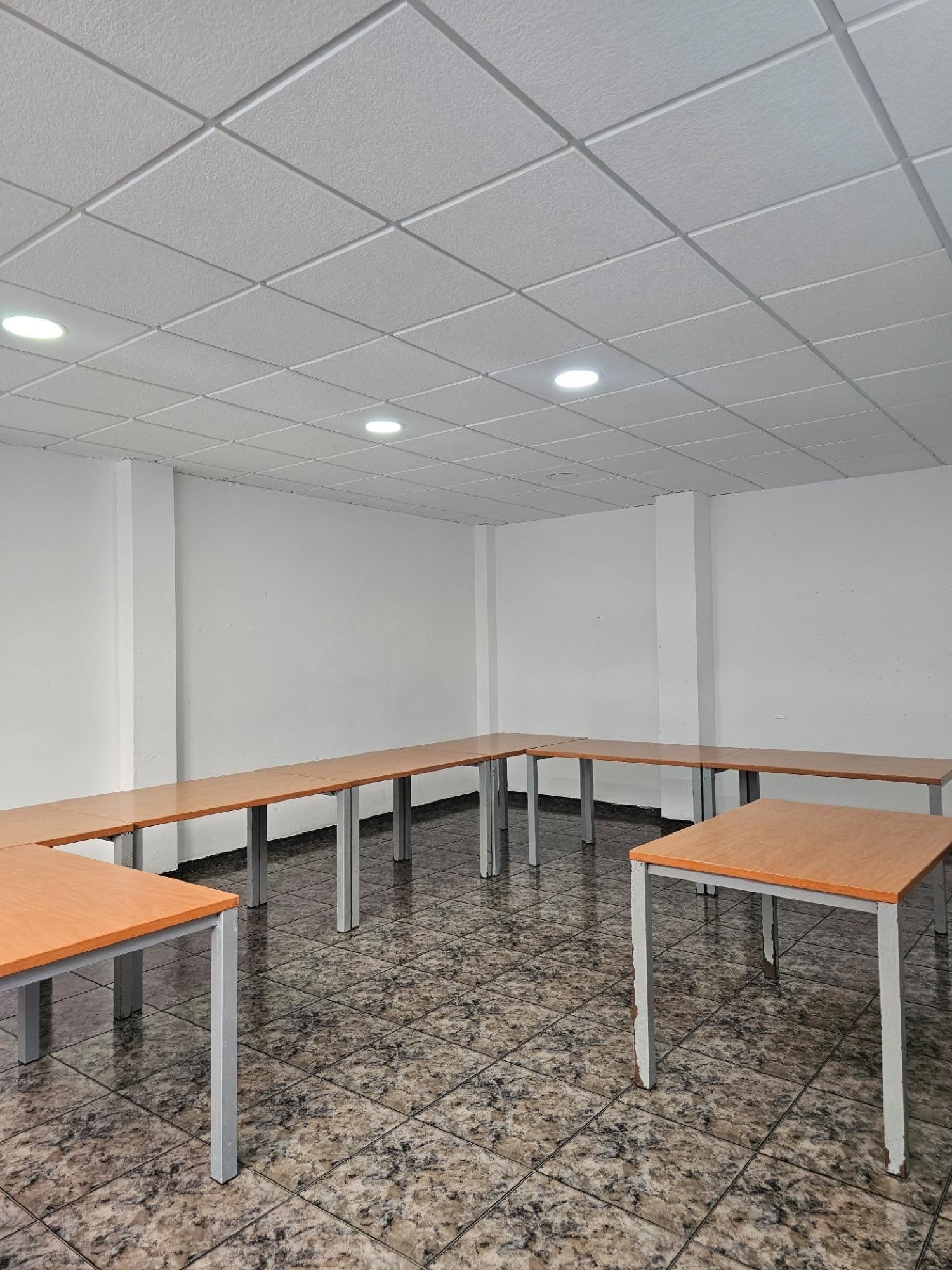 en venta local Sant Carles De La Ràpita Montsià 6