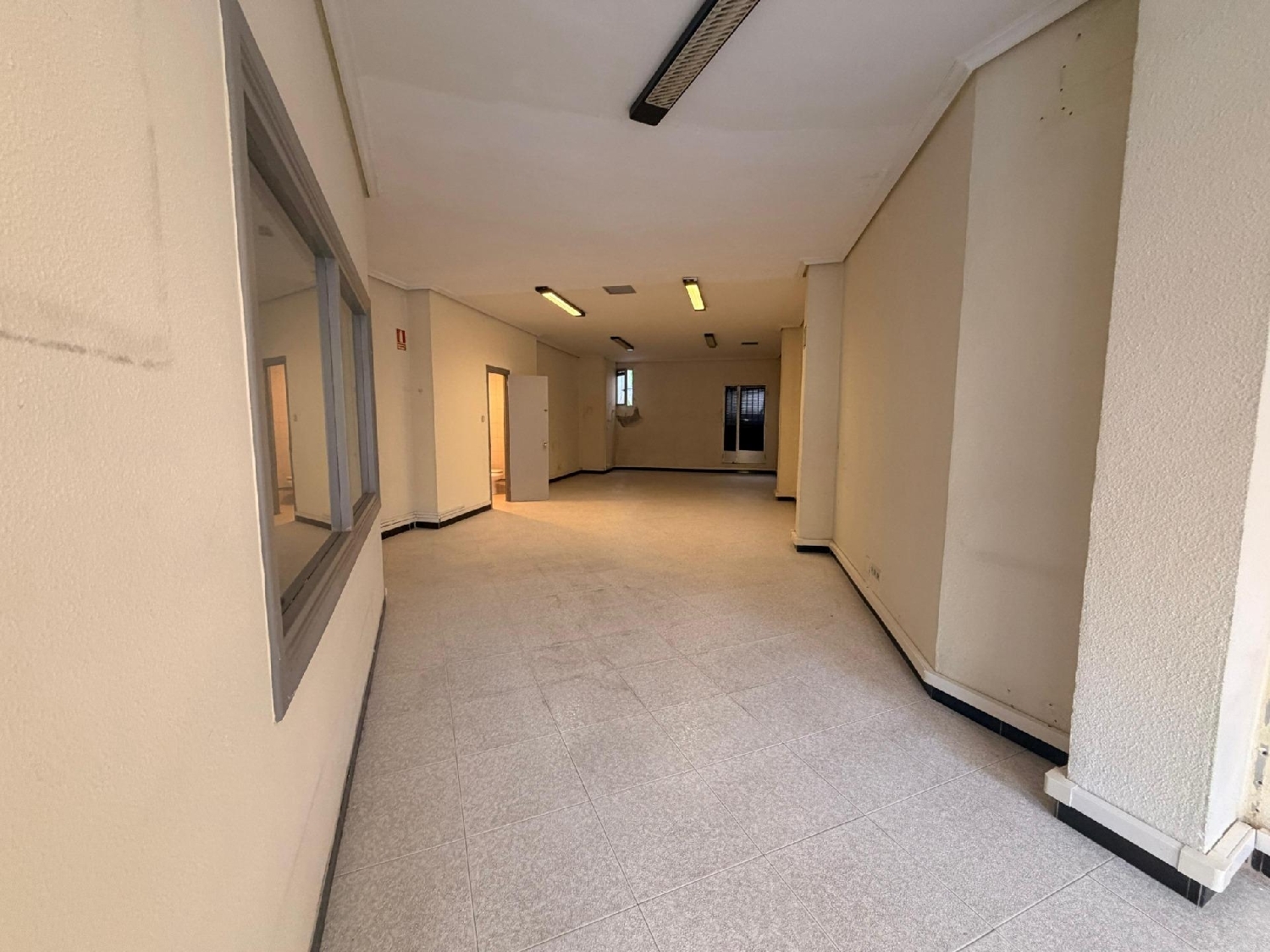 en venta local Santander Centro 39001 Comarca De Santander 3